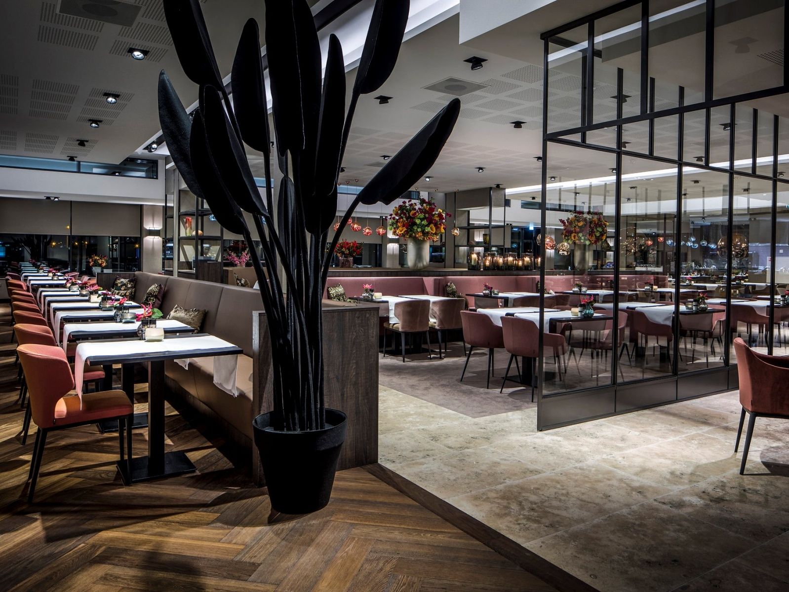 Van der Valk Hotel Enschede in Enschede bei HotelSpecials.de