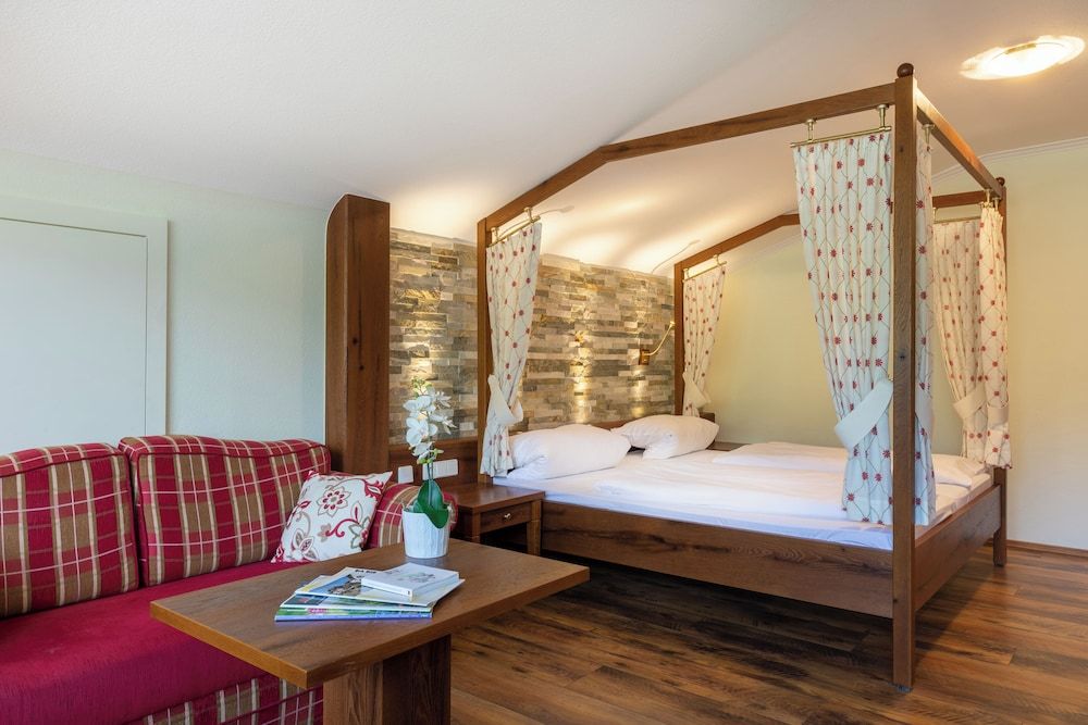 Bild von Doppelzimmer mit Himmelbett
