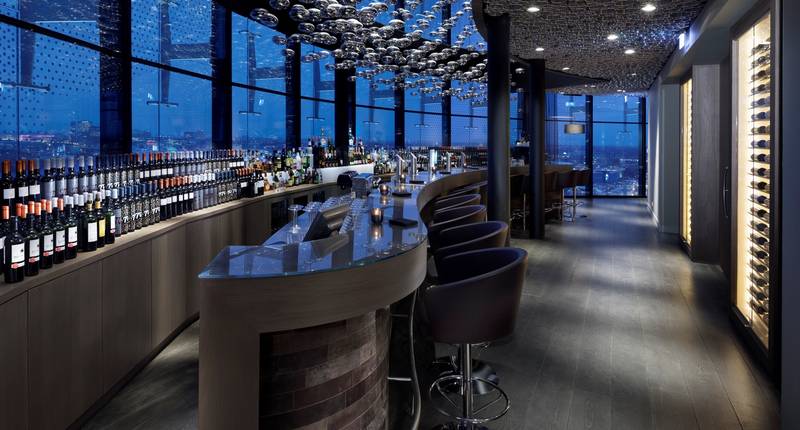 Ngon ngu noi that: Su giao thoa cua "Tron" va "Xanh"