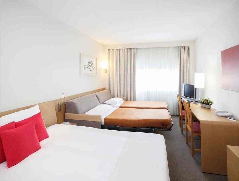 Bild von Classic-Vierbettzimmer, 1 Doppelbett und Schlafsofa