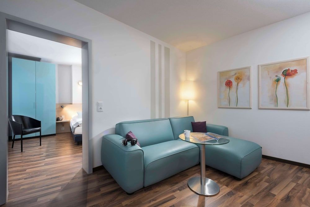 Bild von Suite, 1 King-Bett (Shower Only;Cozy Sitting Corner)