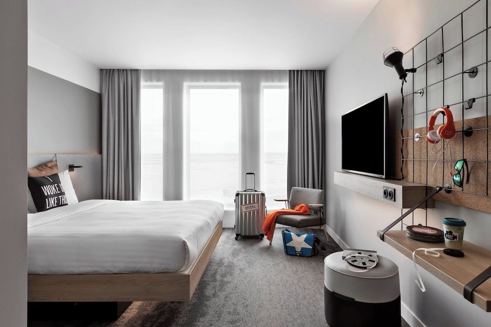 Bild von Zimmer, 1 Queen-Bett (Moxy)