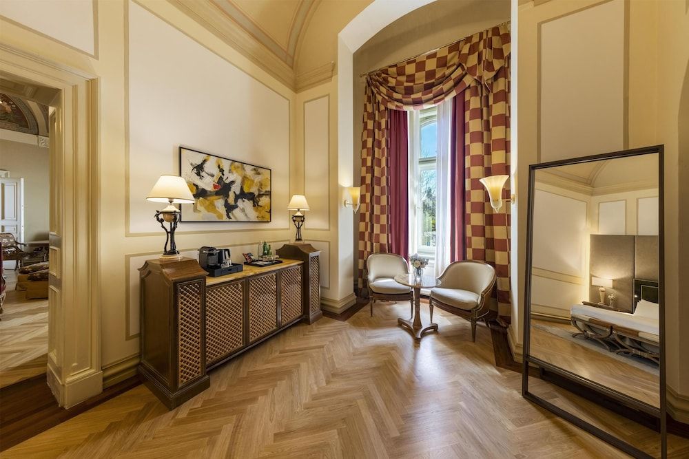 Bild von Suite (Carlo IV)
