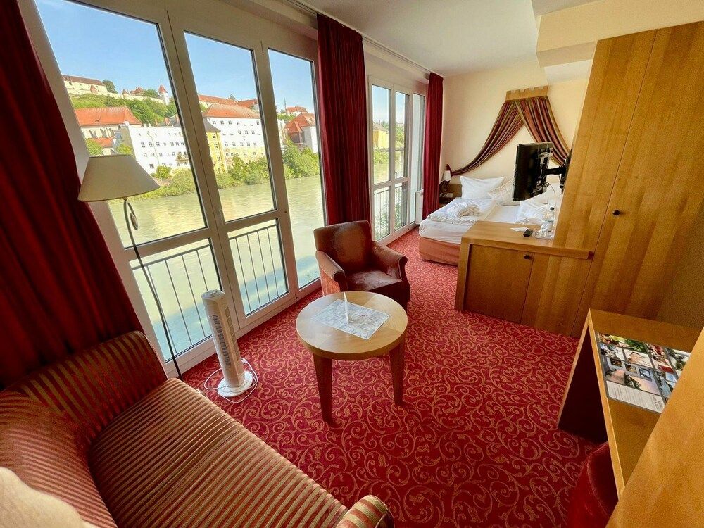 Bild von Junior-Doppelzimmer, 1 Queen-Bett, Nichtraucher, Flussblick