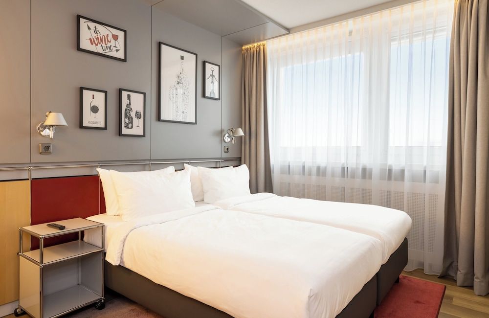 Bild von Doppelzimmer (Down to Earth)