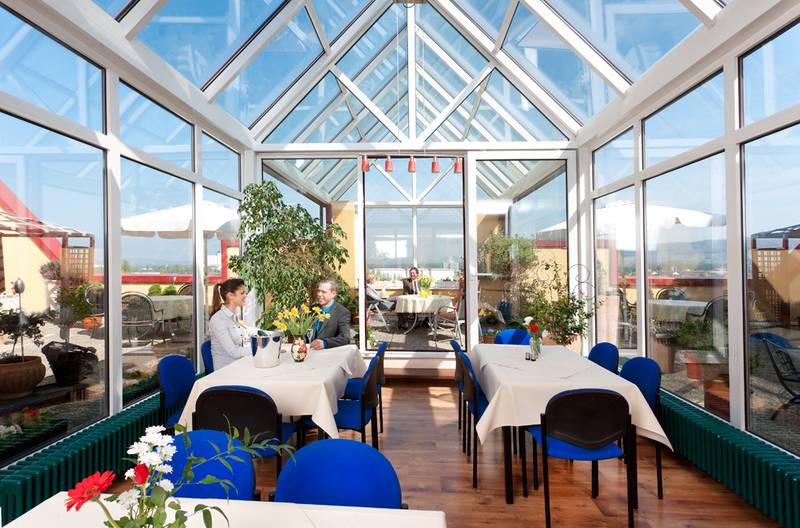 Hotel Maximilian in Weil am Rhein bei HotelSpecials.de Hotel Maximilian in Weil am Rhein bei HotelSpecials.de