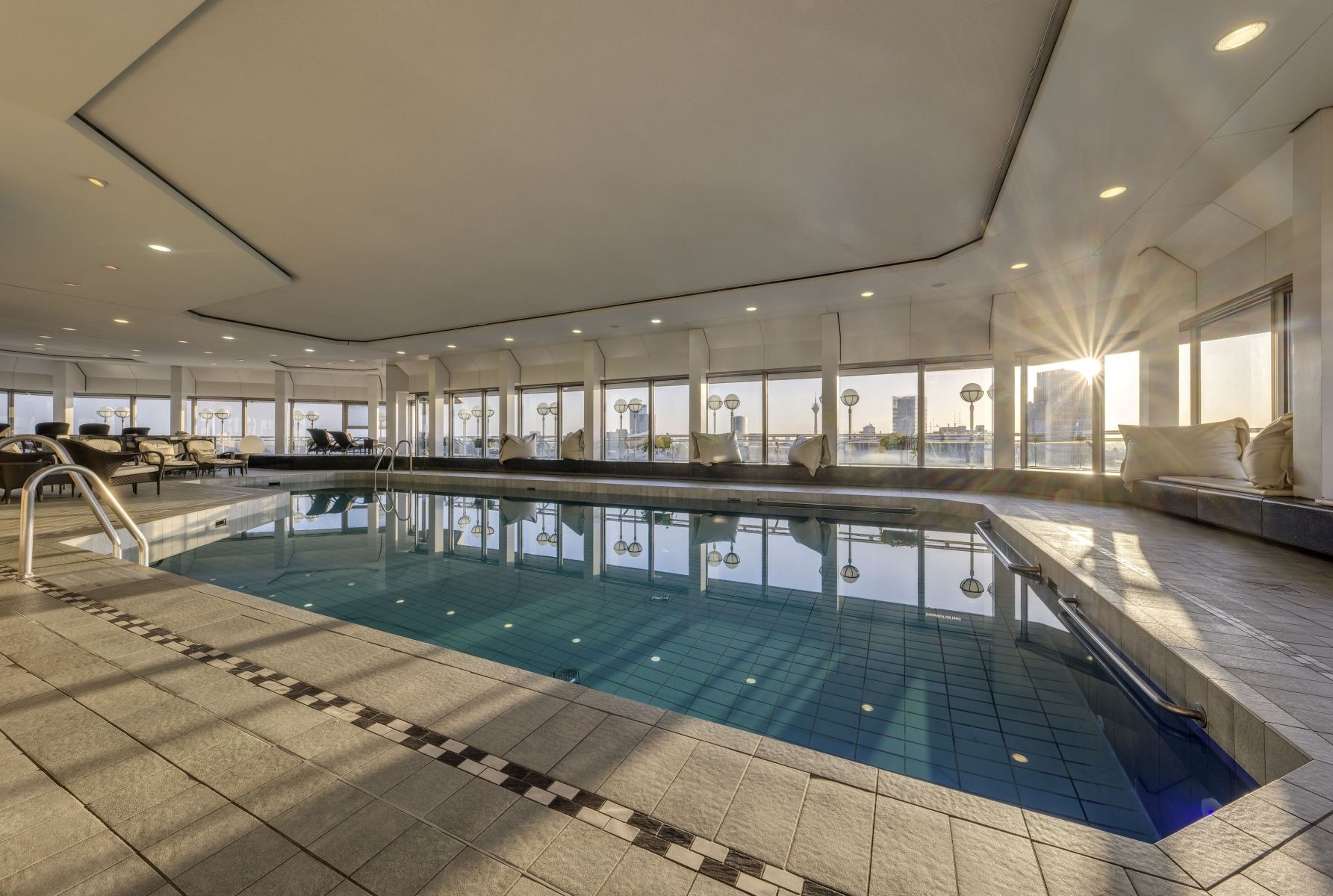 Hotel Nikko Düsseldorf in Düsseldorf bei HotelSpecials.de