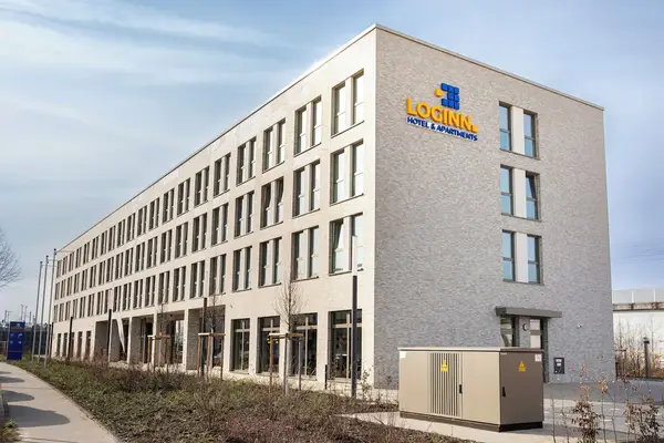 LOGINN Hotel Köln Airport - Superior Doppelzimmer - FRONT
