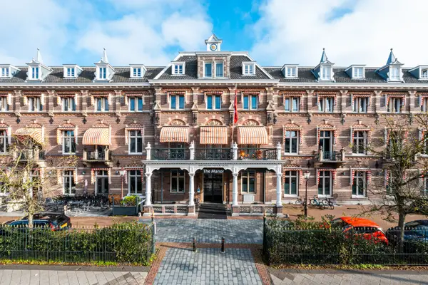 The Manor Amsterdam - Superior Room 1 King Bed - FRONT